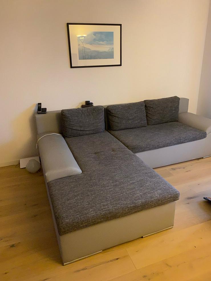 Bild 2: Neuwertiges Sofa