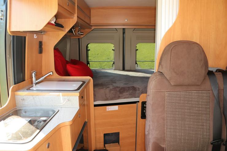 Zu vermieten: Pössl Roadcamp R mit kompletter Ausstattung - Wohnmobile & Campingbusse - Bild 9