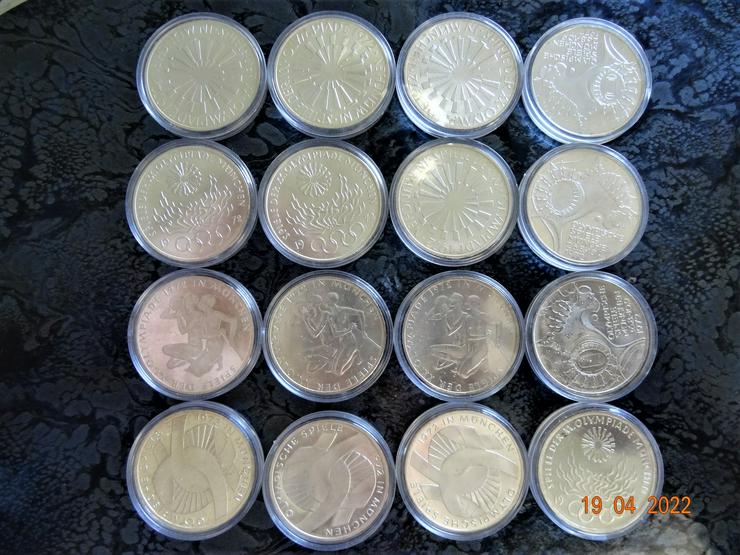 Bild 1: 10 DM Münzen Sammlung ( Konvolut 41 Stck ) in Kapsel 