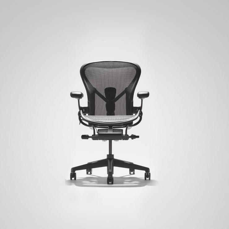 Bild 5: Bürostuhl, HermanMiller Aeron schwarz, Untergestell poliert, Größe B, neuwertig