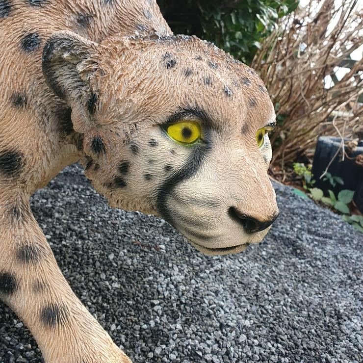 Bild 3: Gartenfigur große Gepard Figur auf der Jagd 125 cm -NEU- Dekofigur