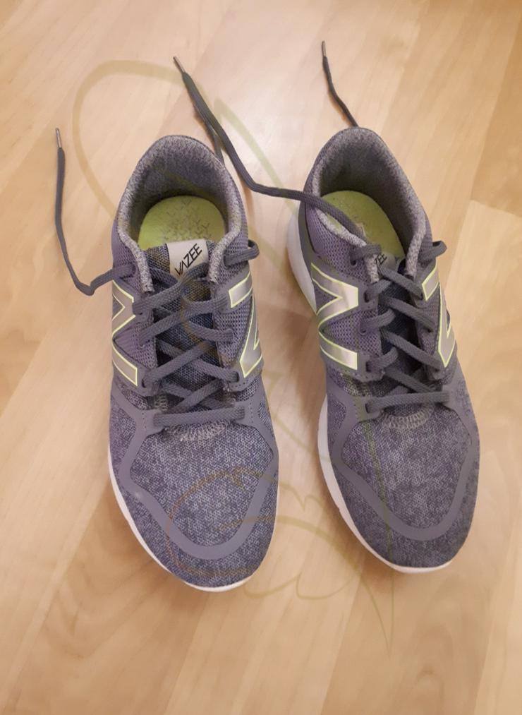 New Balance Schuhe Vazee Sneaker Mcoasgy Neutral M Größe 41,5 US 8 grau weiß