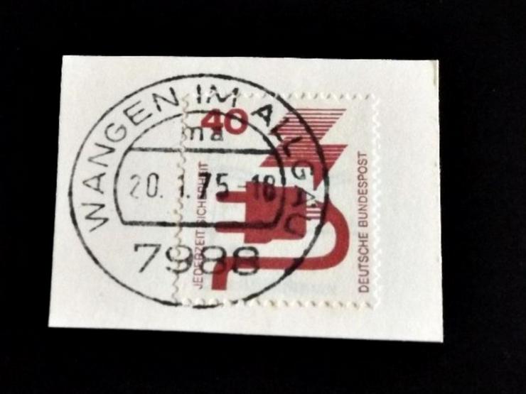 Briefmarke/n auf Papier, für Stempelsammler-Wangen im Allgäu-