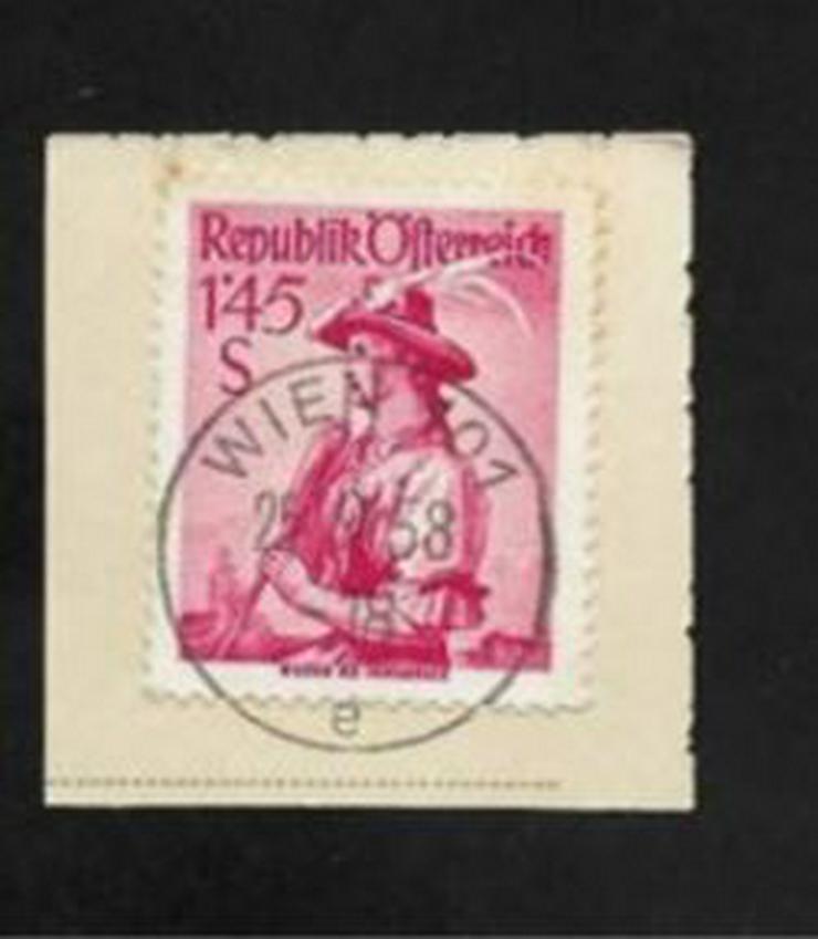 Briefmarke/n auf Papier--Österreich--für Stempelsammler-Wien-115-33-4