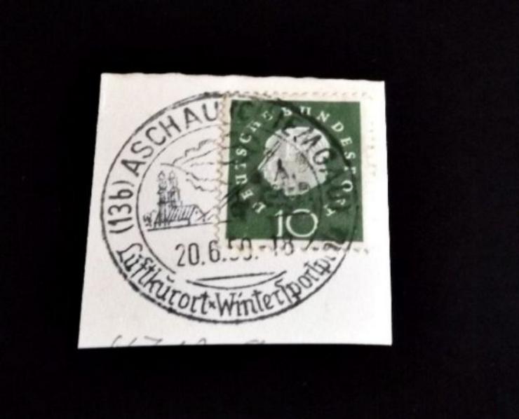 Briefmarke/n auf Papier--BRD--siehe Bild-Nr-143-1-66--für Stempelsammler-