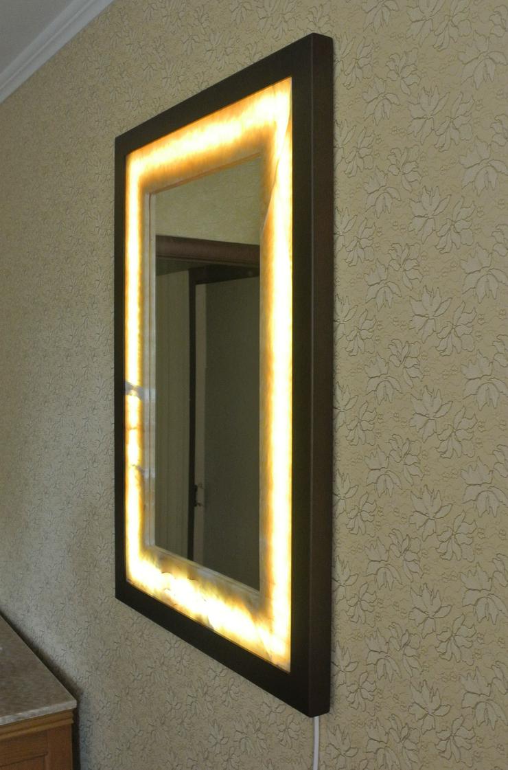 Bild 5: Natürlicher Onyxspiegel von innen beleuchtet