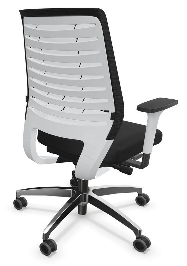 7 hochwertige Bürostühle mit voller Ausstattung "Dauphin Code X"