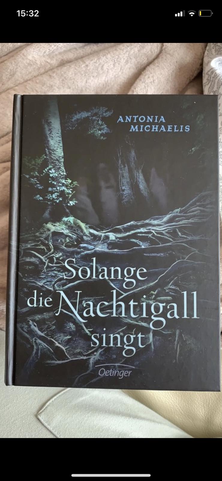 Roman „Solange die Nachtigall singt“
