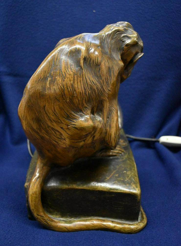 Bild 5: Affen Uhr Bronze signiert M. Mörtl Hintergrundbeleuchtung