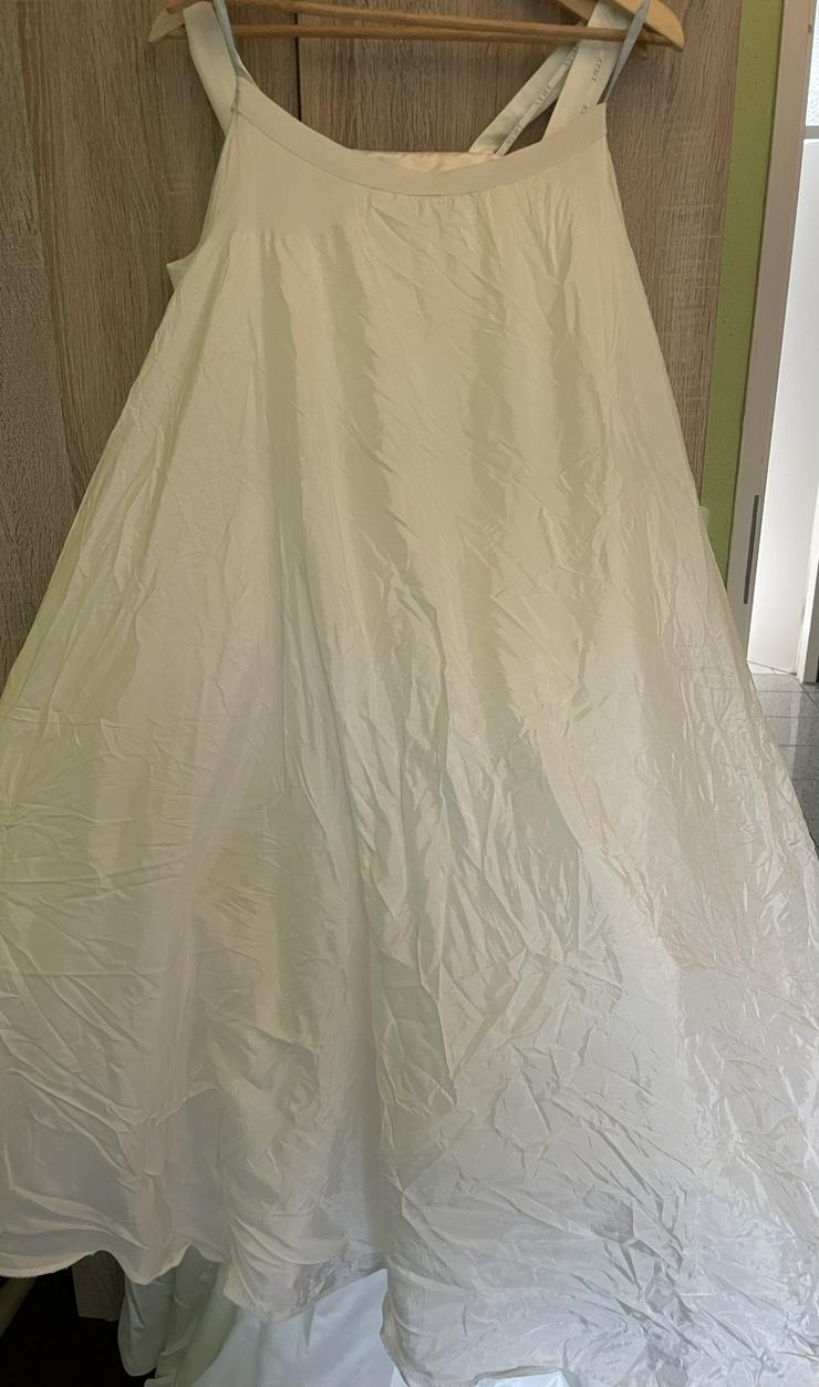 Brautkleid Hochzeitskleid von Lilly - Größen 44-46 / L - Bild 4