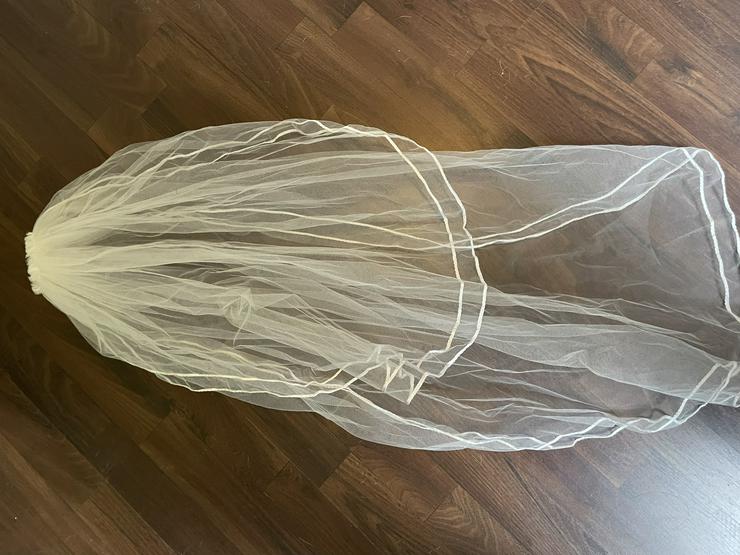 Brautkleid Hochzeitskleid von Lilly - Größen 44-46 / L - Bild 5
