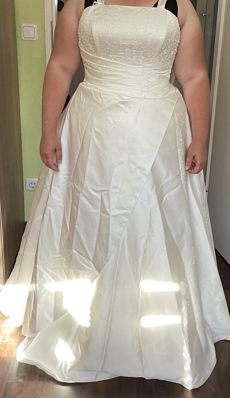 Brautkleid Hochzeitskleid von Lilly