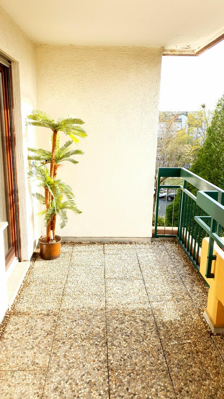 Bild 5: 3,5 Zi. 2.OG, Lift, TG-Stellplatz, 2 Balkon ruhige u. helle Lage, LB- Eglosheim