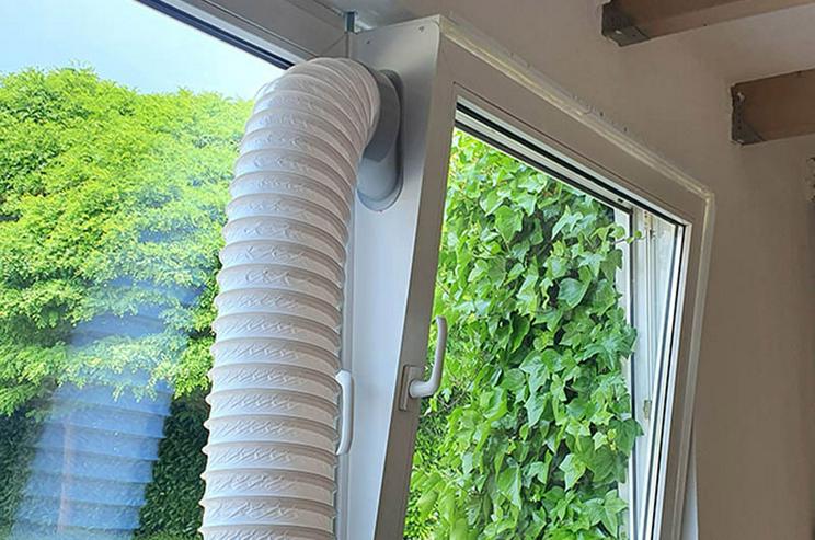 Fensterabdichtung, Klimageräteanschluss, Abluftschlauch, System für Kippfenster von austmetall, für Doppelfenster, OHNE BOHREN UND OHNE KLEBEN