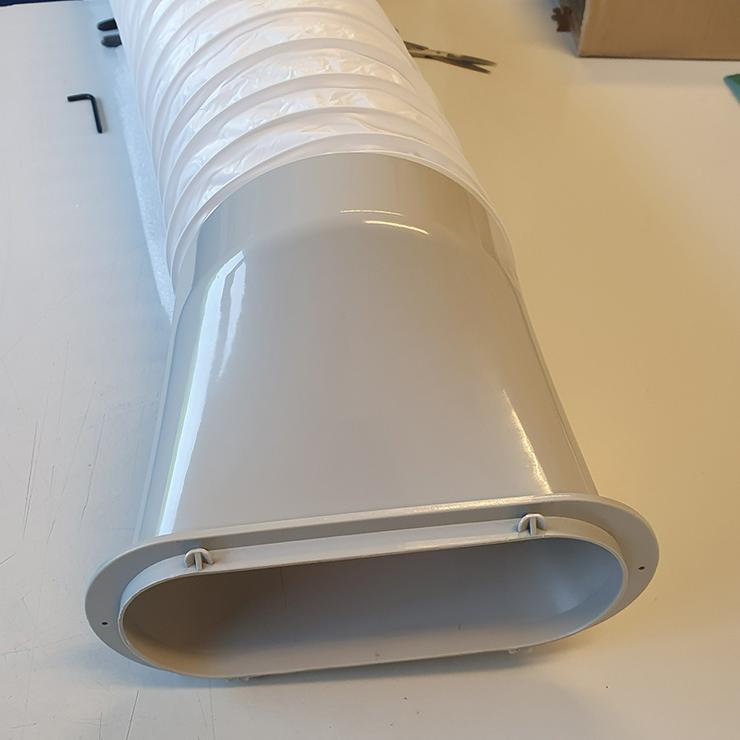 Bild 12: Fensterabdichtung, Klimageräteanschluss, Abluftschlauch, System für Kippfenster von austmetall, für Doppelfenster, OHNE BOHREN UND OHNE KLEBEN