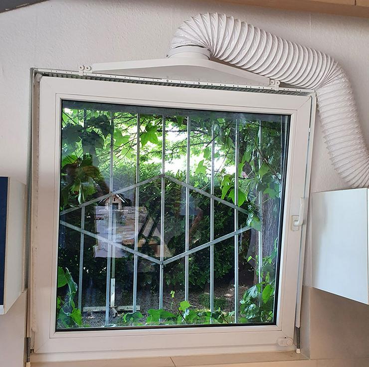 Bild 10: Klimageräteanschluss, Abluftschlauch Fenster, Fensterabdichtung ohne kleben oder bohren