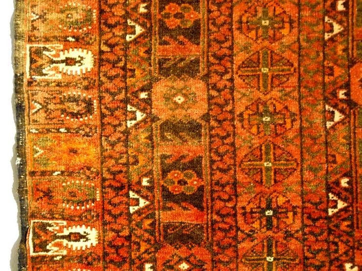 Bild 4: Nomaden- Teppich Salor Engsi Hatschlu ca. 1800 (T070)