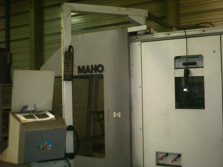 Bild 4: 5 Achs MAHO MH700S CNC Fräsmaschine Bearbeitungszentrum