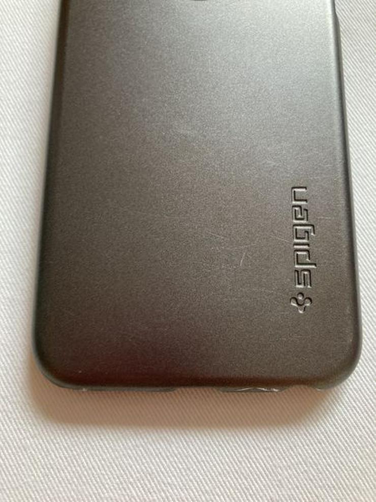 Bild 3: Spigen Iphone 6/6S Case „Thin Fit“, minimale Gebrauchsspuren