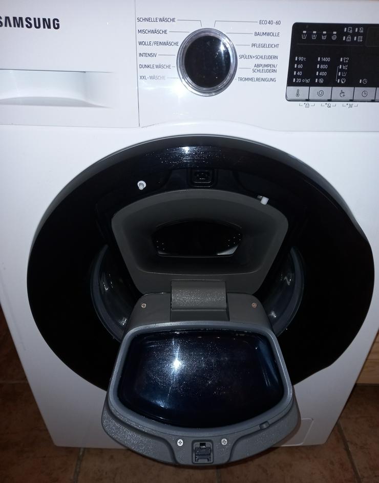 Bild 2: Waschmaschine mit Nachlegefunktion