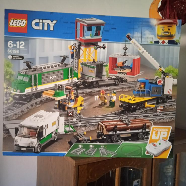 Lego Spiel Modell 60198 (NEU & OVP) - Rennbahnen & Fahrzeuge - Bild 1