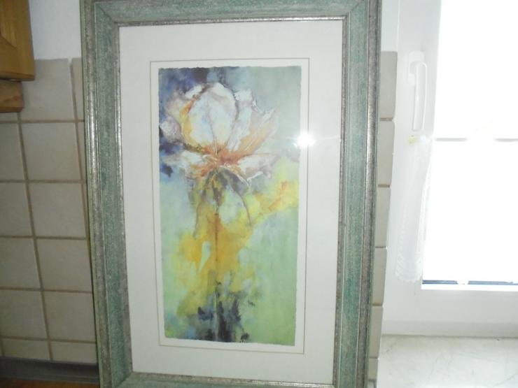Blumen Bild mit schönem Rahmen 45 x 68 cm  signiert - Bilderrahmen - Bild 2