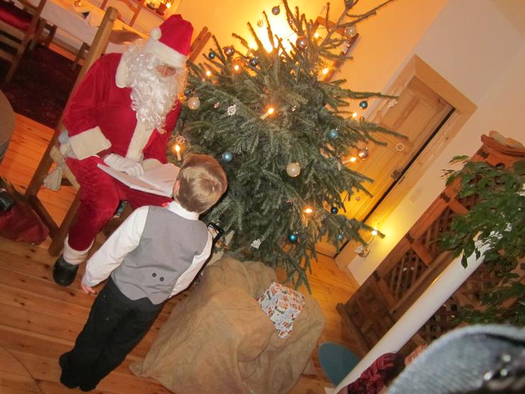 Santa Claus Is Comin' To Town - Kinderbetreuung - Bild 3