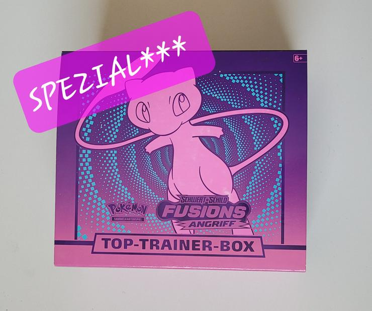Bild 1: Pokemon Top-Trainer-Box Fusions Angriff SPEZIAL ***