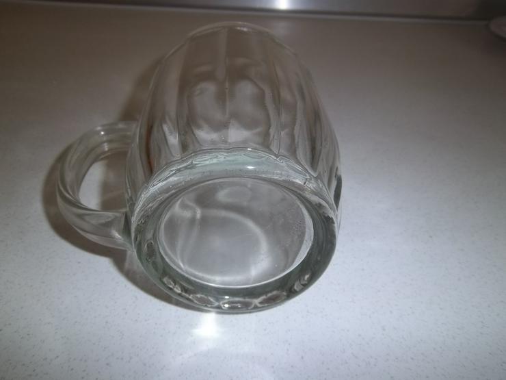 Bierkrüge 0,5 l aus hellgrünem Glas mit Henkel - Gläser - Bild 3
