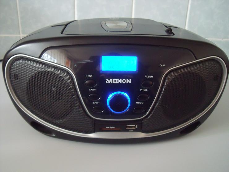 Bild 7: Tragbarer CD-Player mit Radio Stereoanlage Kompaktanlage