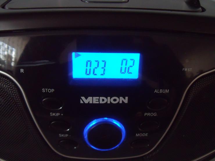 Bild 8: Tragbarer CD-Player mit Radio Stereoanlage Kompaktanlage