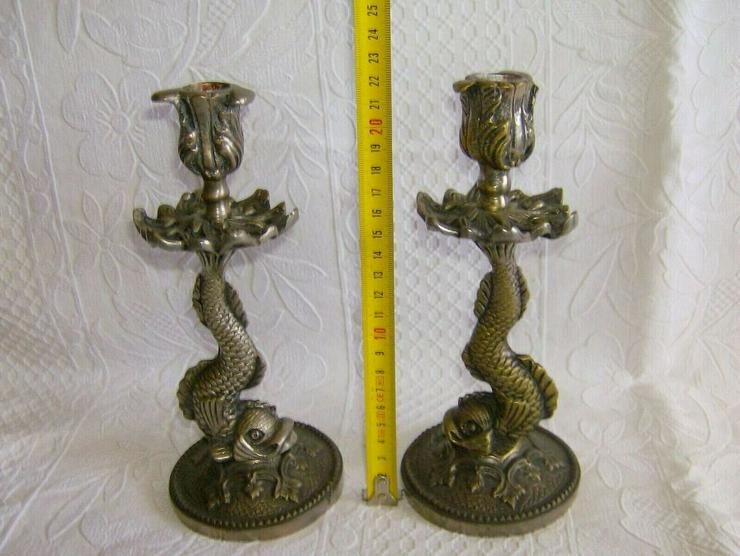 Bild 3: Alter Paar Bronze Kerzenhalter. Fisch