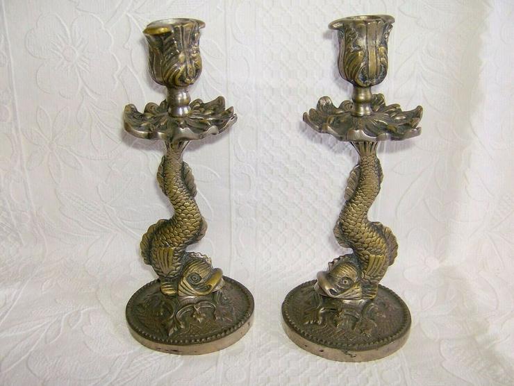 Bild 1: Alter Paar Bronze Kerzenhalter. Fisch