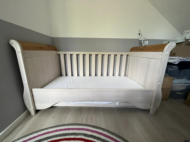 Massivholz Babybett Helsinki - umbaubar zum Kinderbett - Betten - Bild 1