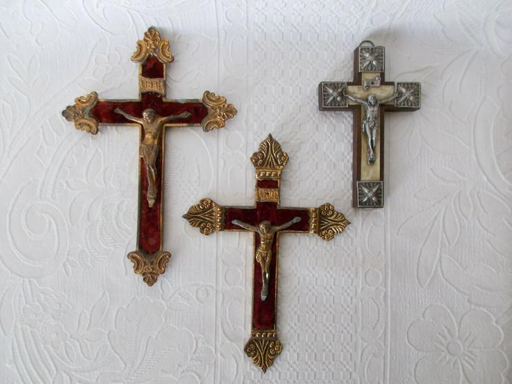 Bild 1: 3 x Jesus Kruzifix Kreuz 
