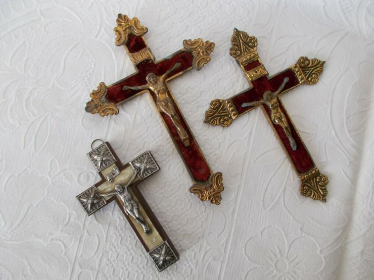 Bild 2: 3 x Jesus Kruzifix Kreuz 