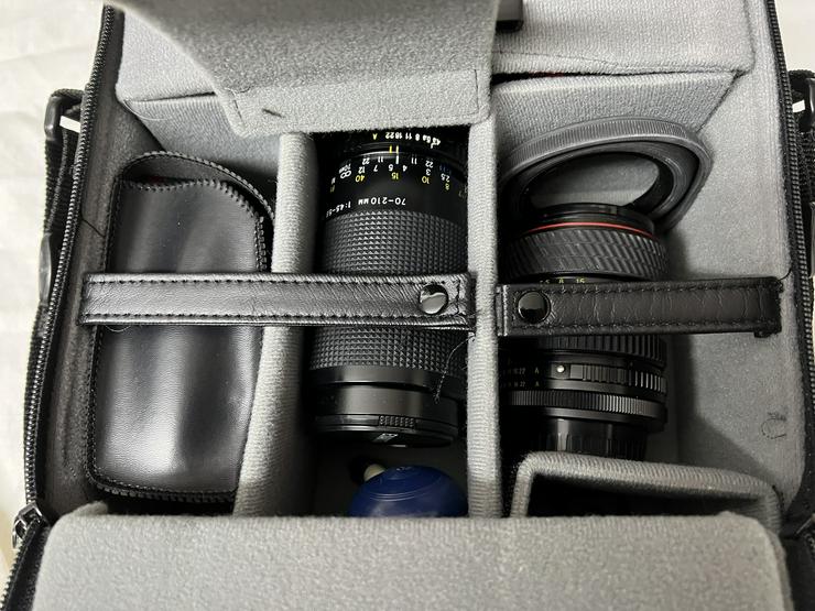 Bild 3: Canon T70 Spiegelreflexkamera mit Blitzgerät Canon Speedlite 277T