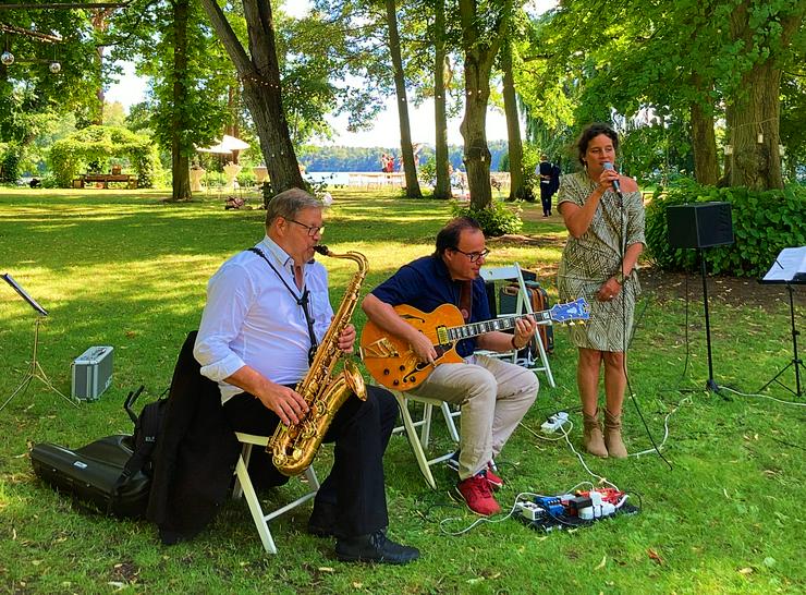 JazzDuo VocalJazz - Hochzeitsband Livemusik - Jazzband - Reise & Event - Bild 8