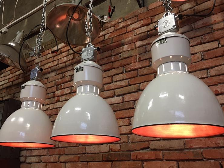 Bild 11: Drei stück luxuriös Industrielampen fabriklampen 50 ér Jahren 