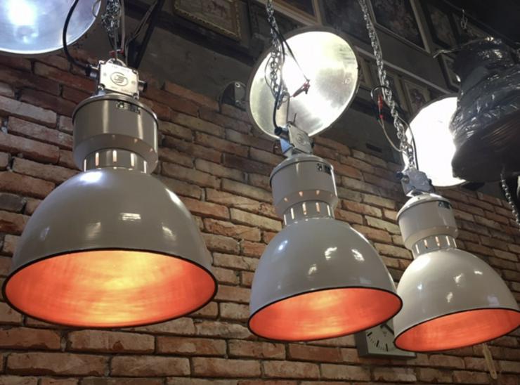 Bild 4: Drei stück luxuriös Industrielampen fabriklampen 50 ér Jahren 