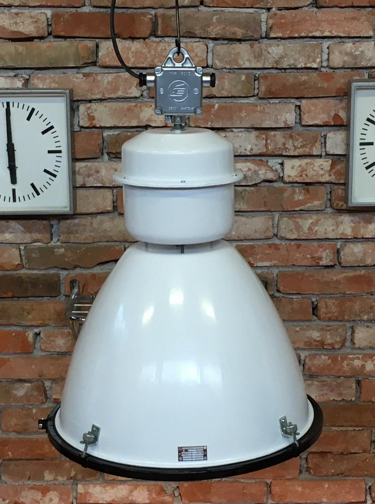 Bild 14: Drei stück Industrielampen mit Glaß fabriklampen 50 ér Jahren 