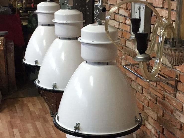 Bild 10: Drei stück Industrielampen mit Glaß fabriklampen 50 ér Jahren 