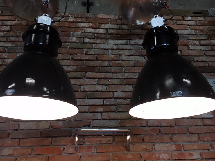 Bild 18: Alte fachmännisch restaurierte Industrielampe fabriklampe 