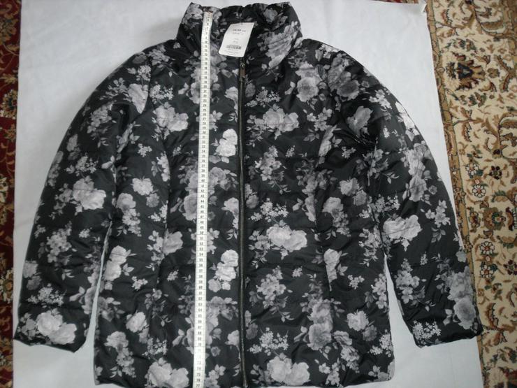 Bild 1: Damen Jacke mit Blumen Damen Winterjacke Größe 44 Neu.+ Geschenk.