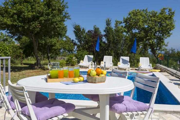 Kroatien, Istrien, Ferienhaus mit Pool für 2-4 Personen, Hund erlaubt