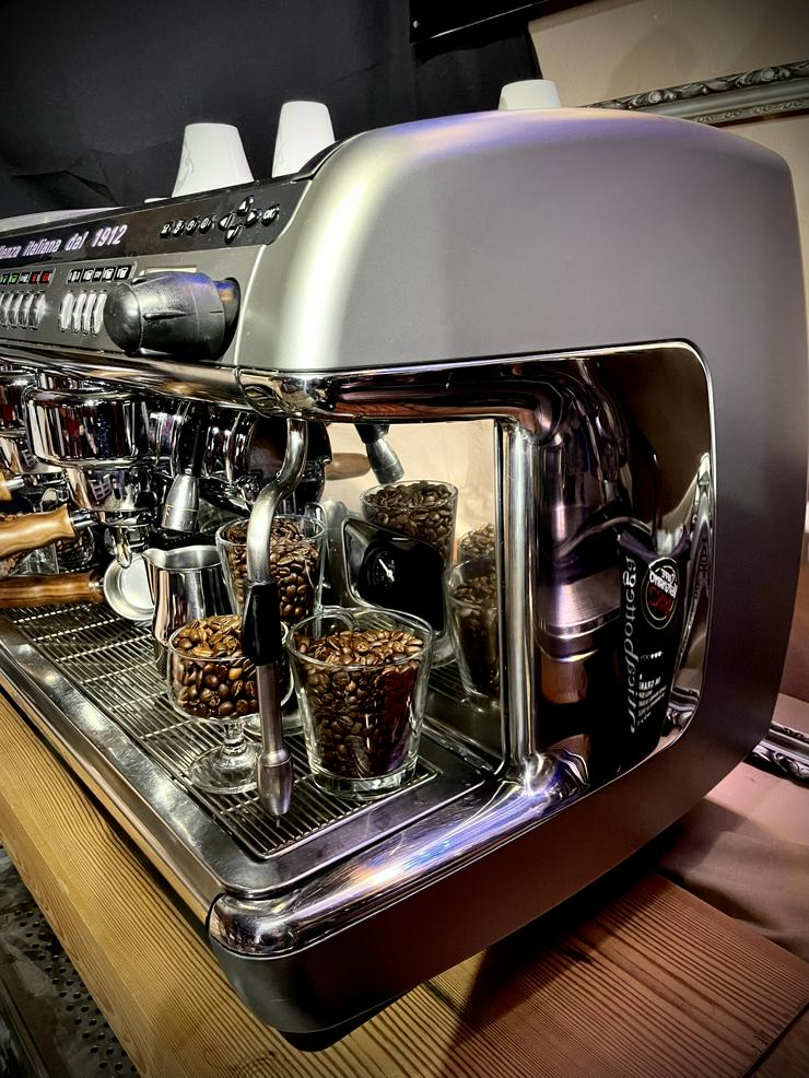 Bild 7: La Cimbali M39 GT Kaffee Maschine Waffengrau