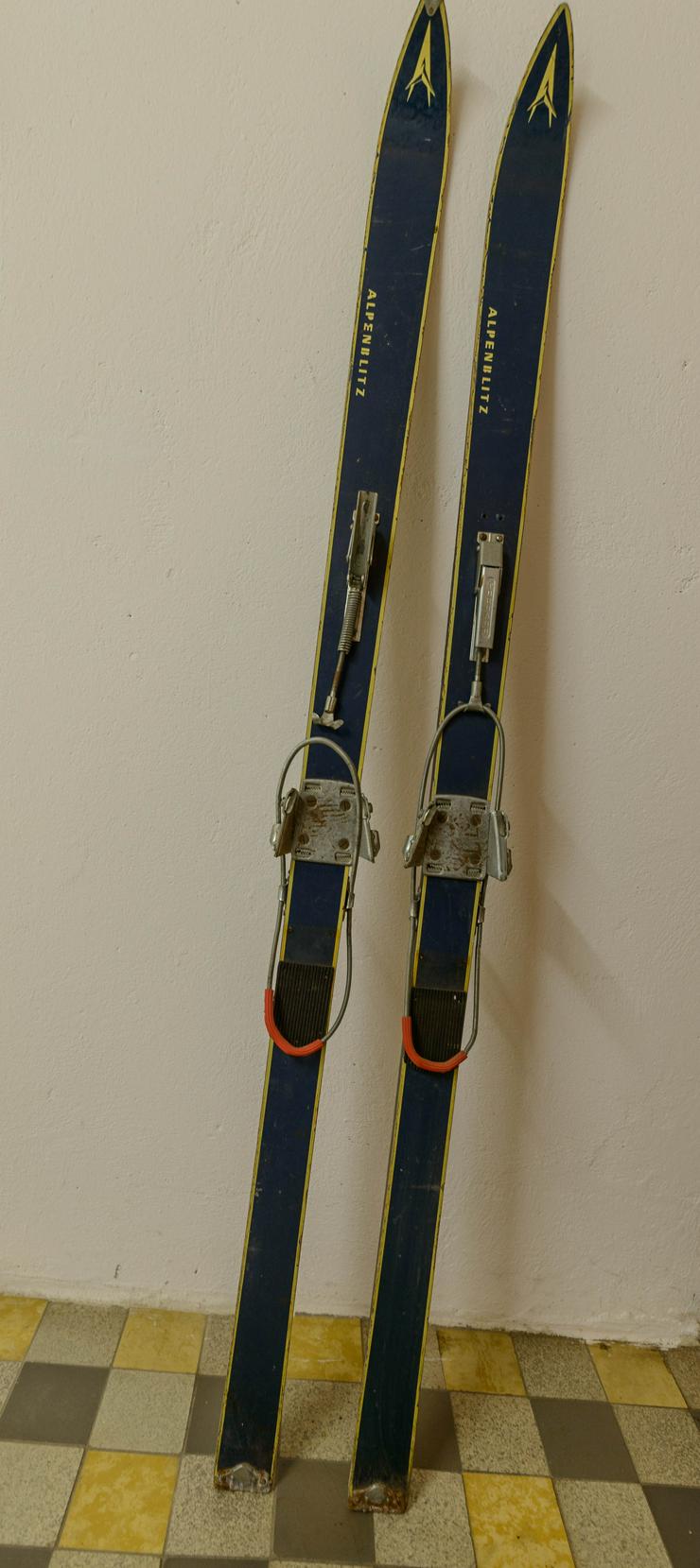 Vintage Ski Atomic "Alpenblitz", blau - 149 cm