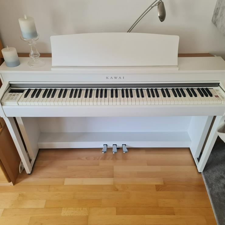 KAWAI Digital-Piano CN 37 Weiß äußerlich Neuwertig + evtl. Klavierbank