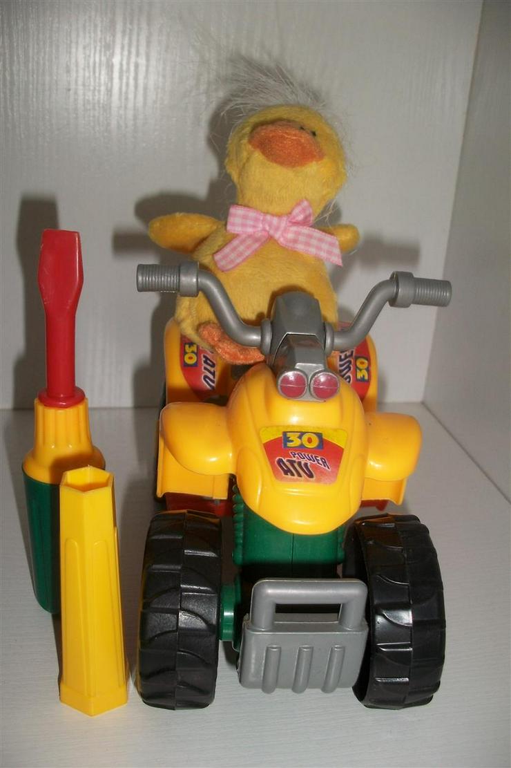 Bild 2: Motorrad, Müllauto und Traktor, Steckspiel