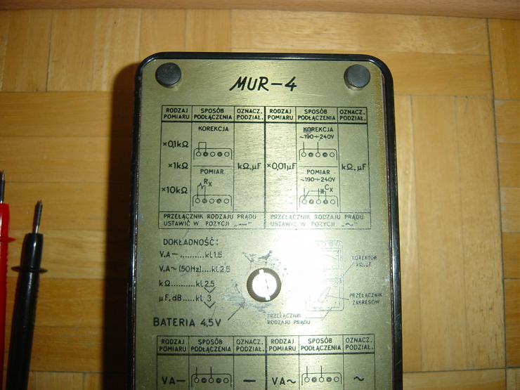 Bild 6: Analog-Vielfachmessgerät MUR-4 Bj.1970 von der Firma Energia Nullpunkt Links / Rechts